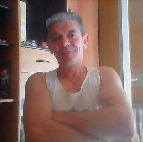 Profil de Novica, 26 ans, Gay fute à Villiers (Neuchâtel)