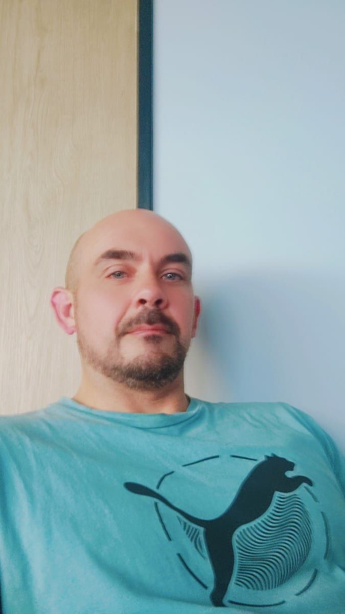 Profil de Damien, 24 ans, Gay fute à Genolier (Vaud)