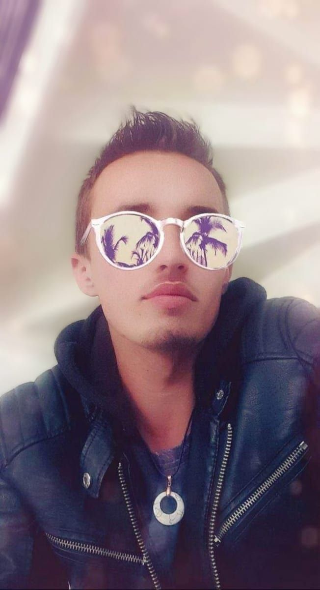 Profil de Naïm, 40 ans, Gay fute à Yvonand (Vaud)