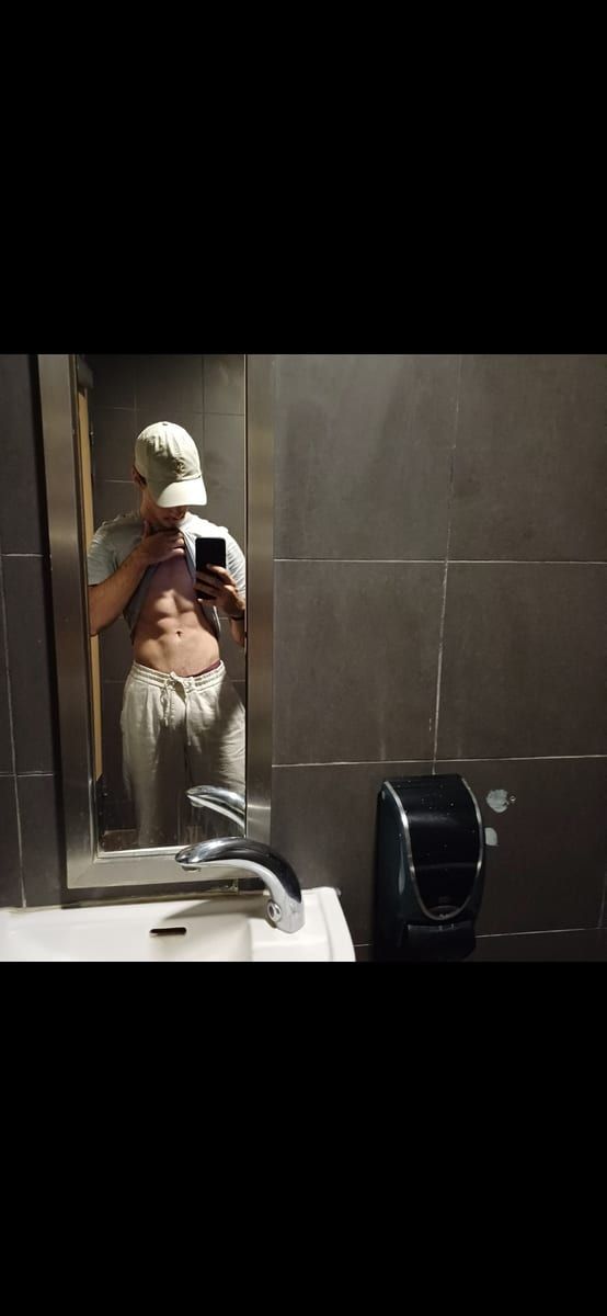 Profil de Nohan, 39 ans, Gay fute à Gempenach (Fribourg)