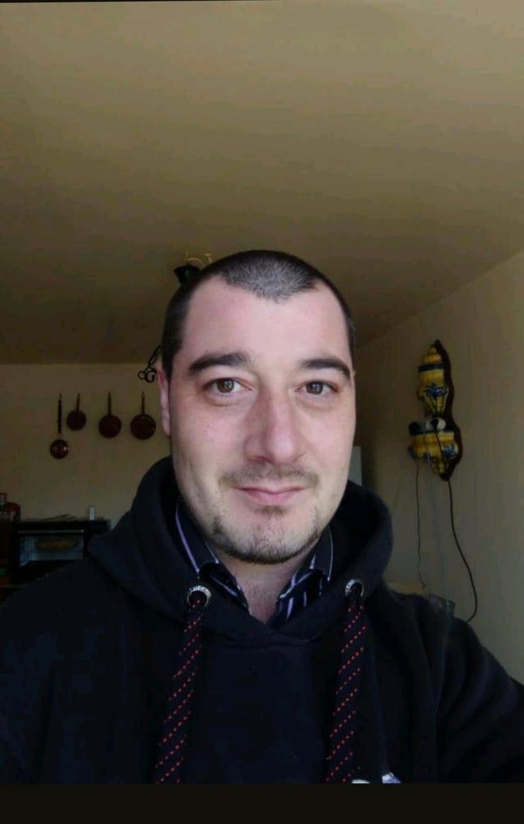 Profil de Ewann, 37 ans, Gay fute à Zuchwil (Soleure)