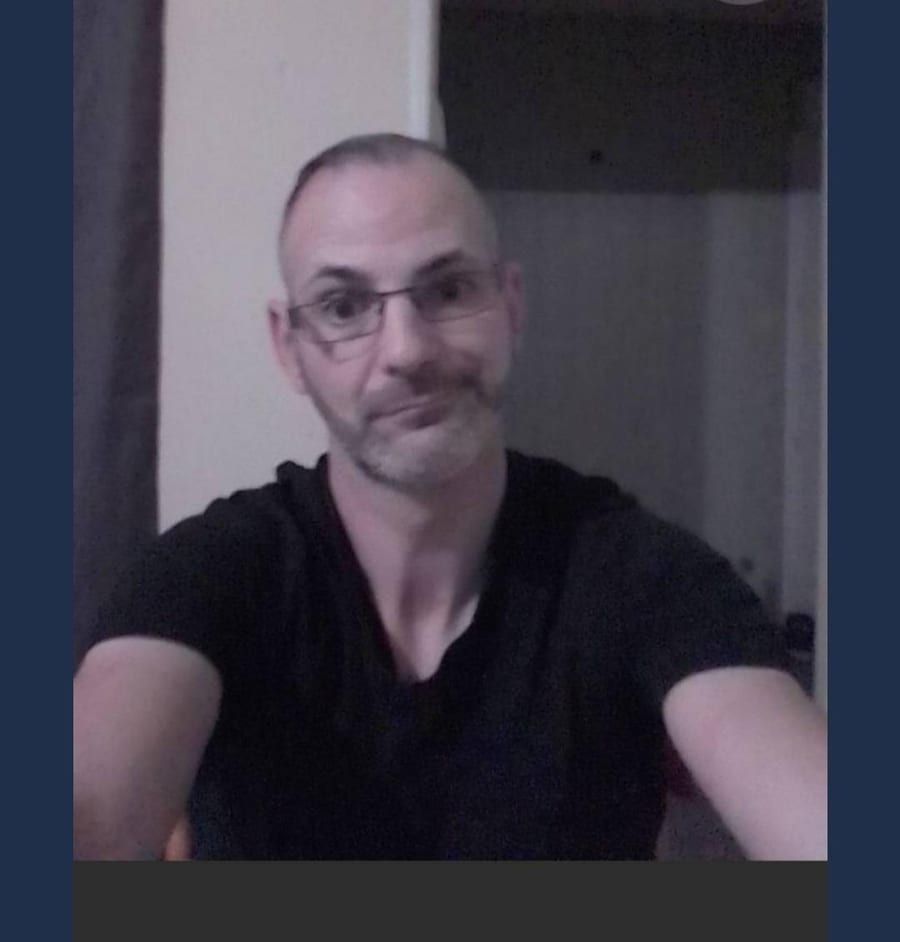 Profil de Eustache, 37 ans, Gay fute à Eclagnens (Vaud)