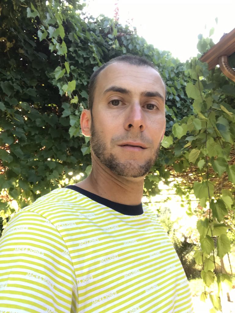 Profil de Derrick, 43 ans, Gay fute à Saas im Prättigau (Grisons)