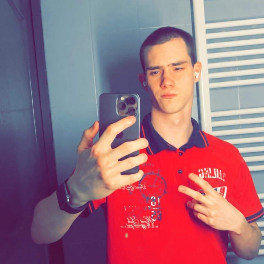 Profil de Ydriss, 22 ans, Gay fute à Zernez (Grisons)