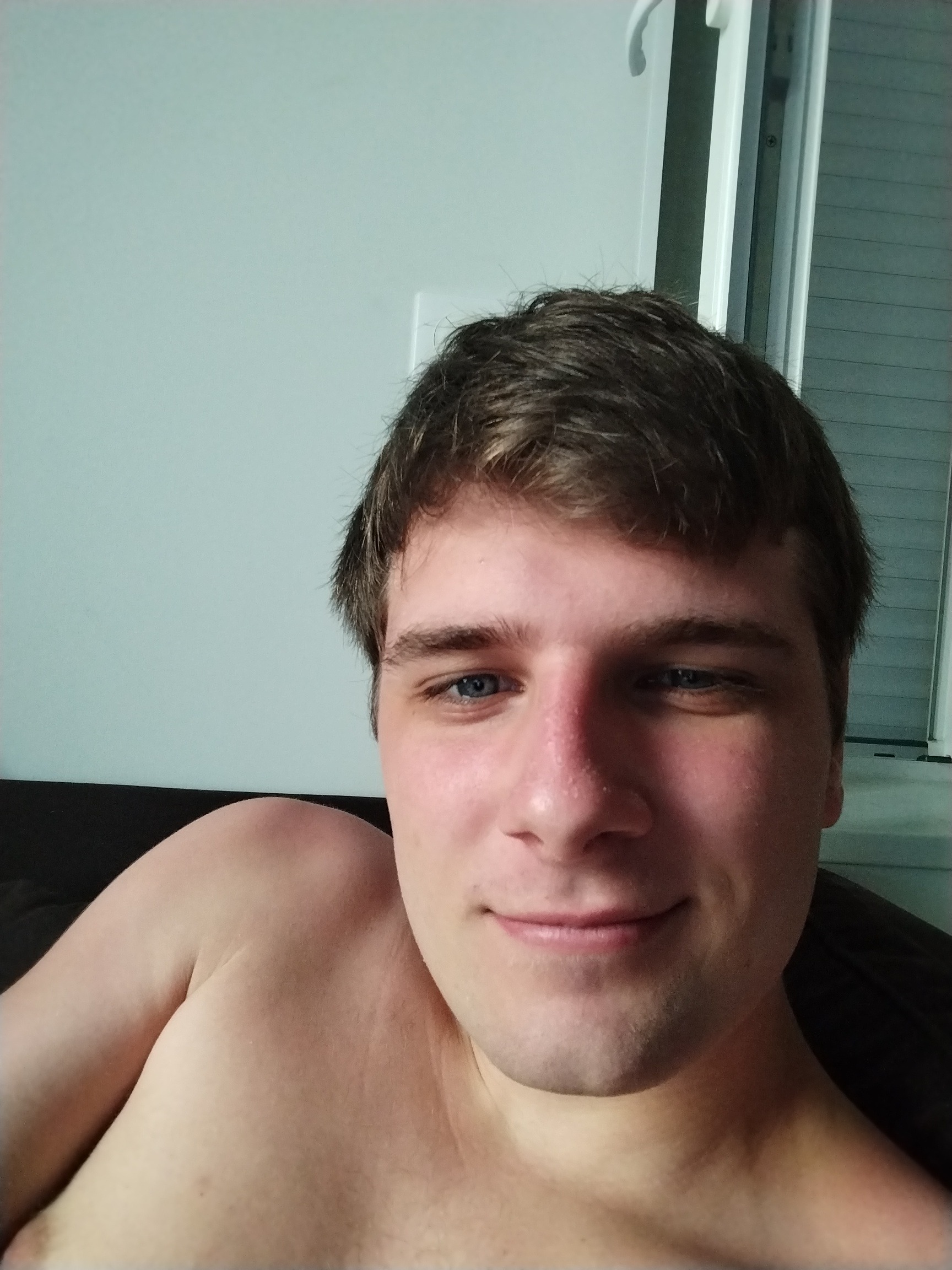 Profil de Amon, 27 ans, Gay fute à Valangin (Neuchâtel)