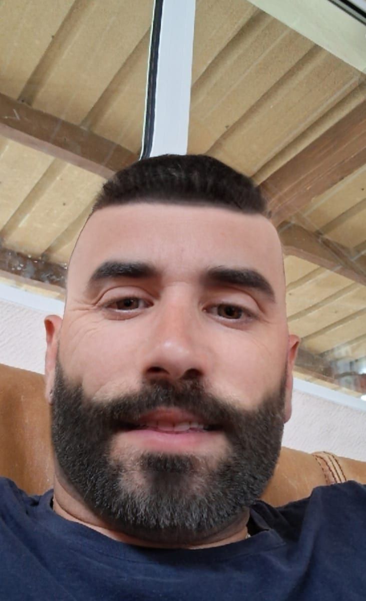 Profil de Louis-henri, 37 ans, Gay fute à Pailly (Vaud)