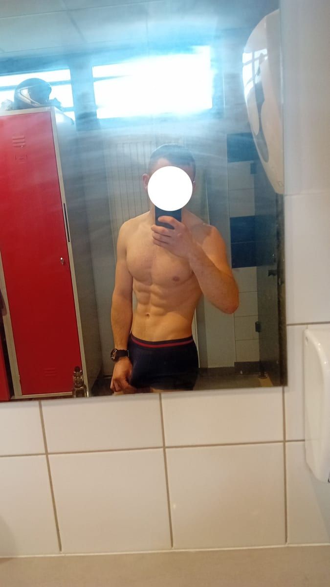 Profil de Armen, 25 ans, Gay fute à Yvonand (Vaud)