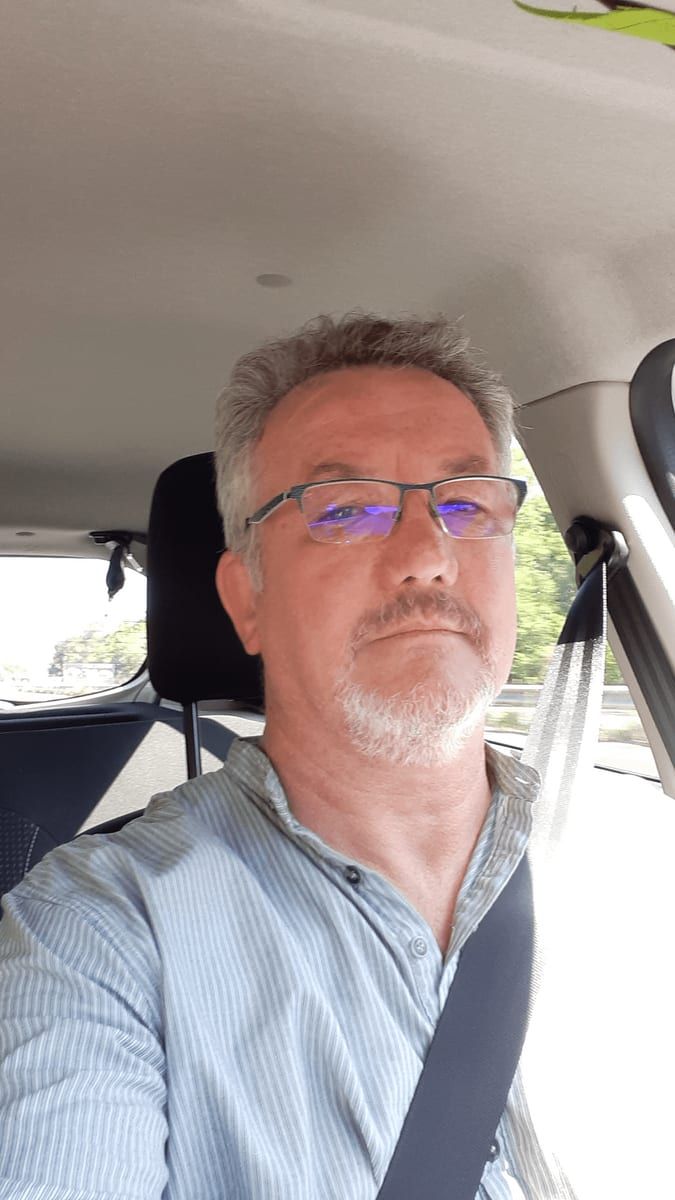 Ethann - Gay fute à Sur Profil de Ethann, 23 ans, Gay fute à Sur (Grisons)