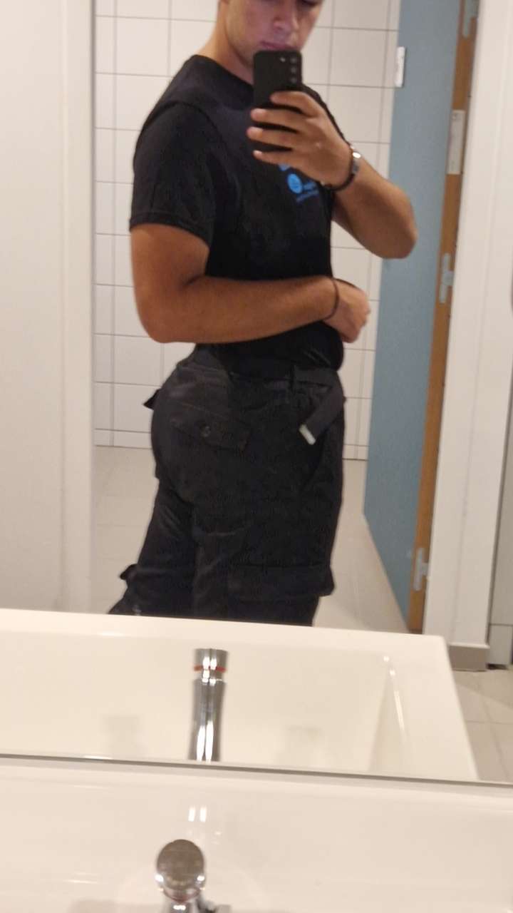 Pasquin - Gay fute à Grandfontaine Profil de Pasquin, 25 ans, Gay fute à Grandfontaine (Jura)