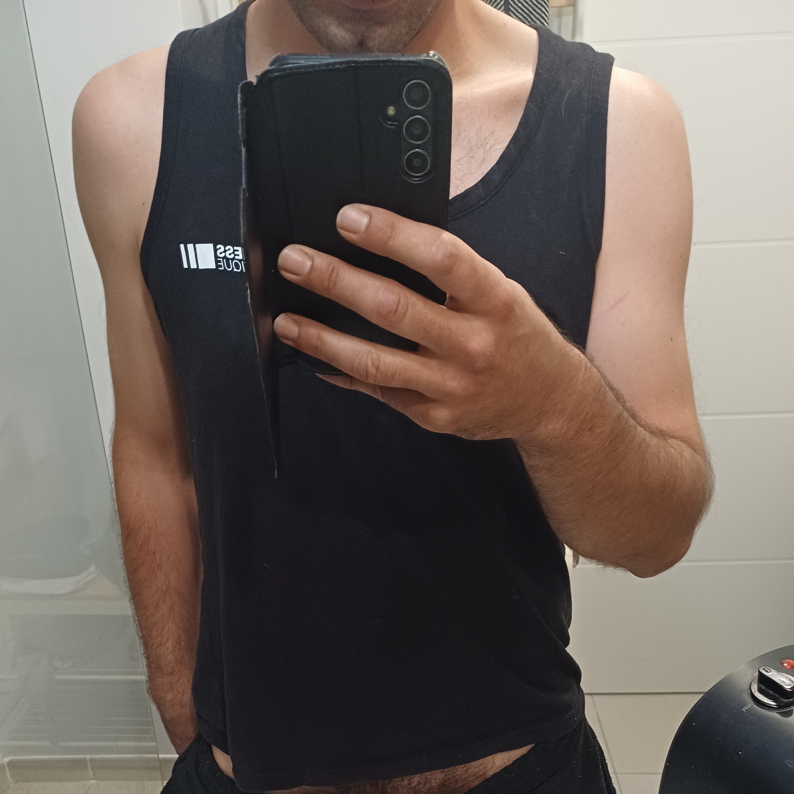 Profil de Fayaz, 26 ans, Gay fute à Denens (Vaud)