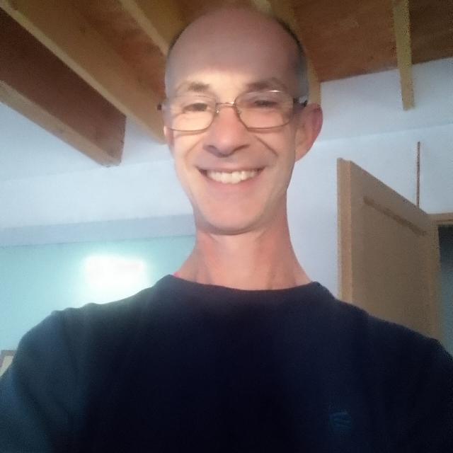 Profil de Fayssal, 32 ans, Gay fute à Oron-le-Châtel (Vaud)