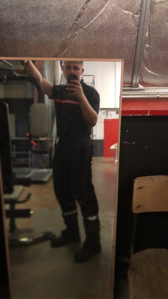 Profil de Azur, 32 ans, Gay fute à Müselbach (Saint-Gall)