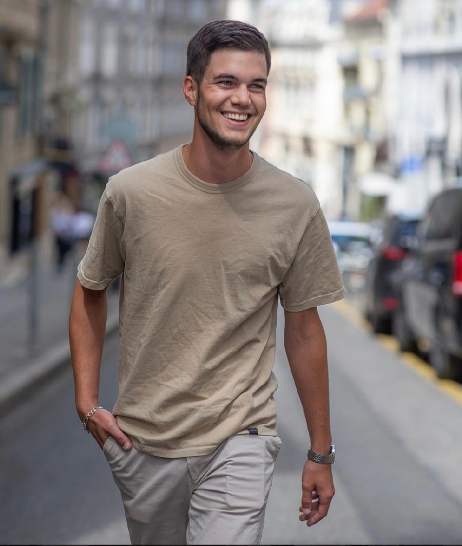 Eloann - Gay fute à Mon Profil de Eloann, 23 ans, Gay fute à Mon (Grisons)