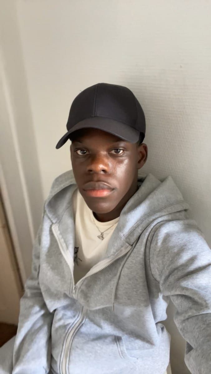 Profil de Elowan, 24 ans, Gay fute à Stans (Nidwald)