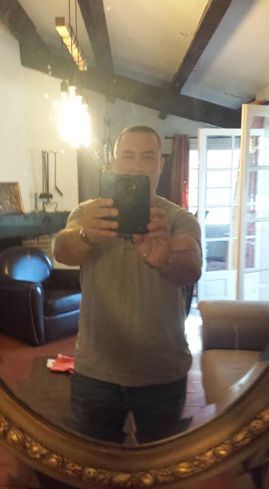 Profil de Tilyan, 44 ans, Gay fute à Zwillikon (Zurich)