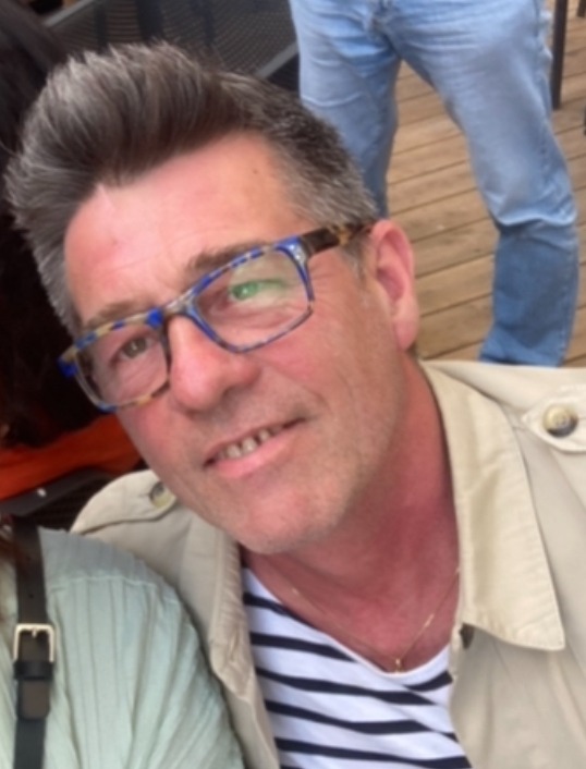 Salia - Gay fute à Preda Profil de Salia, 28 ans, Gay fute à Preda (Grisons)