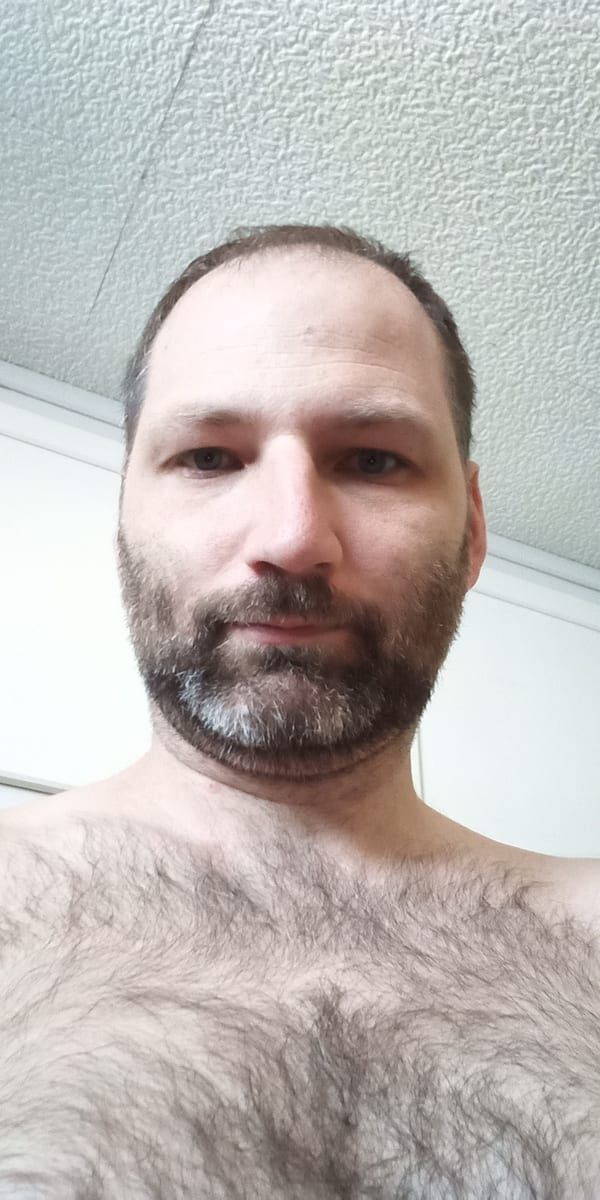 Profil de Lotfi, 33 ans, Gay fute à Zollikerberg (Zurich)