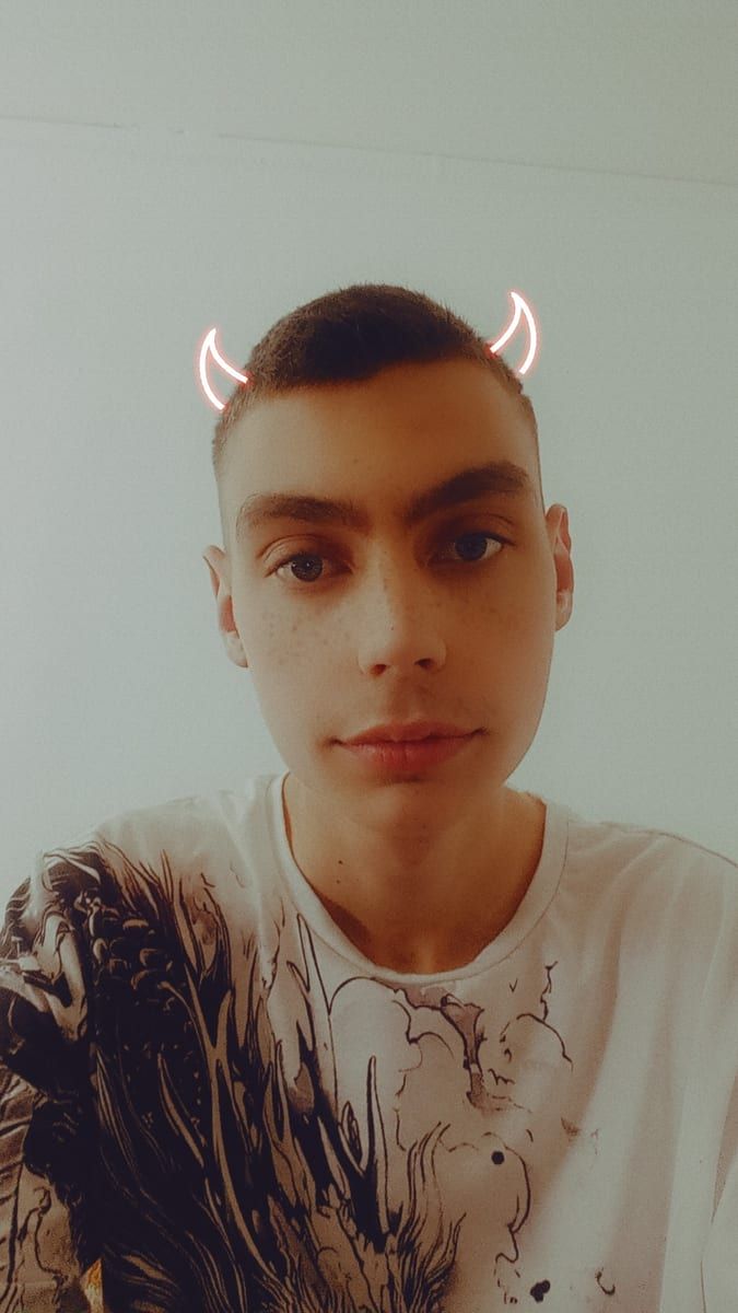 Profil de Theis, 39 ans, Gay fute à Caux (Vaud)