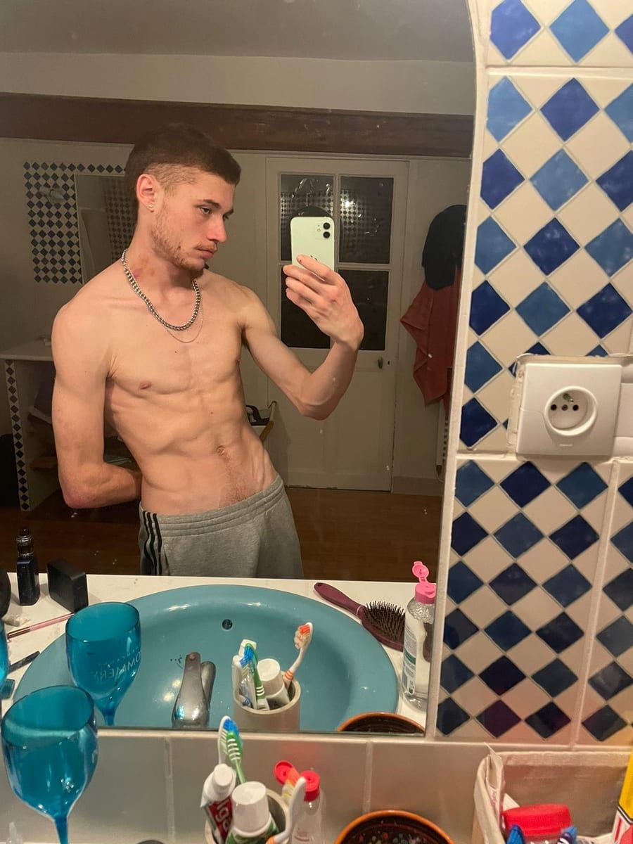 Profil de Arsalan, 31 ans, Gay fute à Genolier (Vaud)