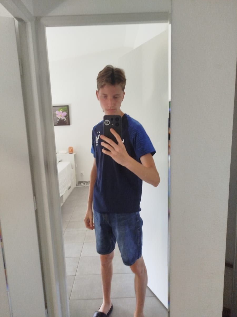 Profil de Paul-yves, 26 ans, Gay fute à Müselbach (Saint-Gall)
