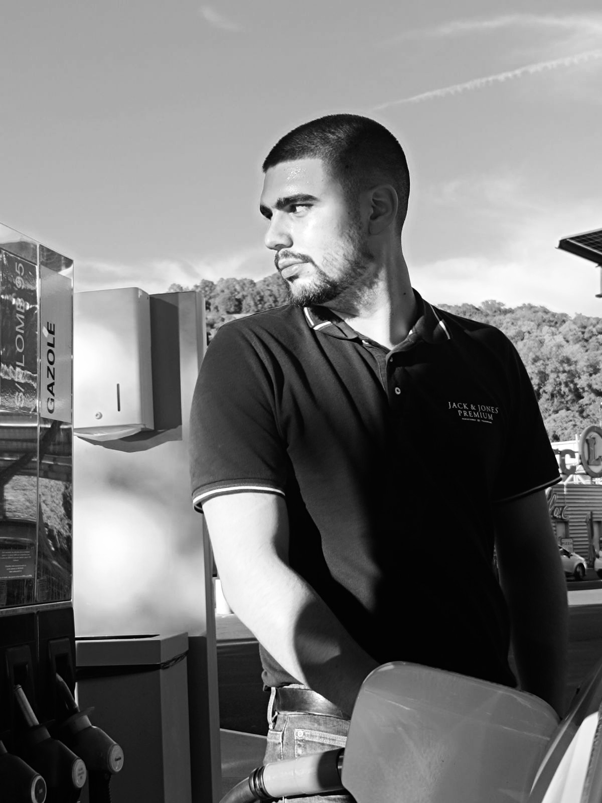 Gabin - Gay fute à Baldegg Profil de Gabin, 23 ans, Gay fute à Baldegg (Lucerne)