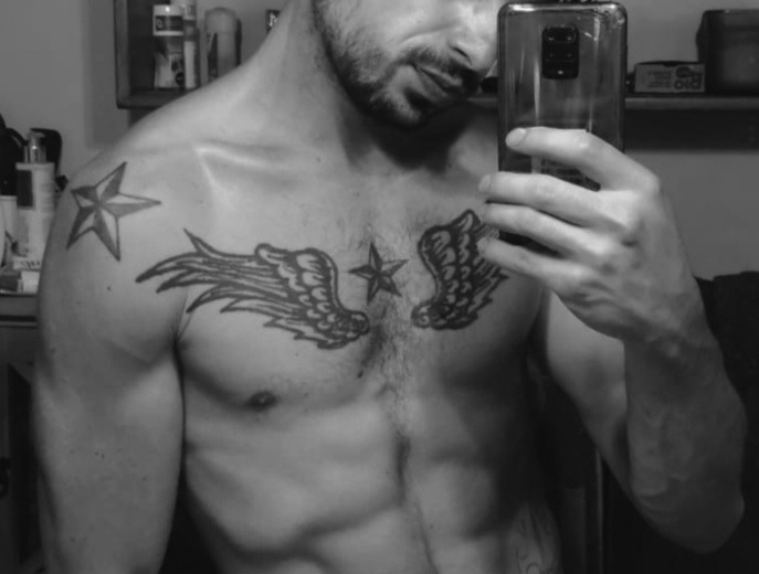 Profil de Iskandar, 31 ans, Gay fute à Vésenaz (Genève)