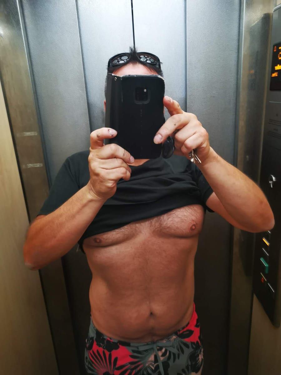 Raimundo - Gay fute à Sedrun Profil de Raimundo, 44 ans, Gay fute à Sedrun (Grisons)