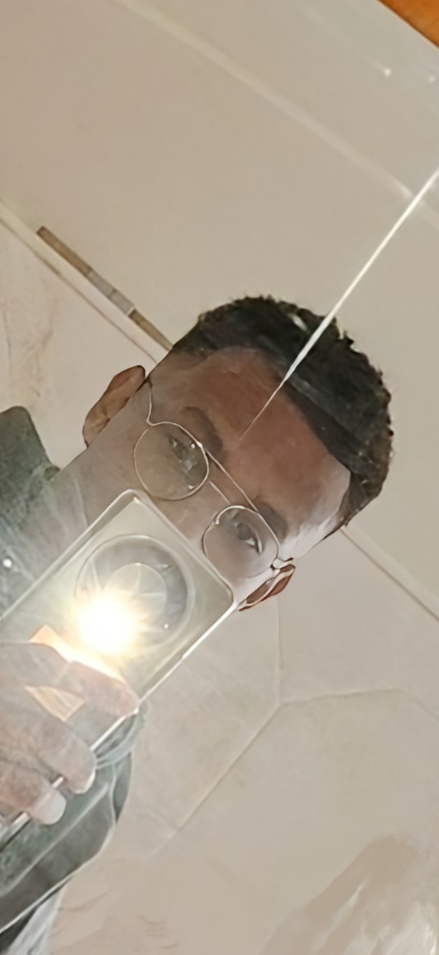 Profil de Ebu, 29 ans, Gay fute à Sool (Glaris)