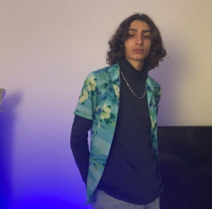 Profil de Djamil, 23 ans, Gay fute à Zweilütschinen (Berne)