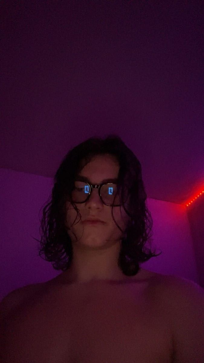 Profil de Melan, 25 ans, Gay fute à Diepflingen (Bâle-Campagne)